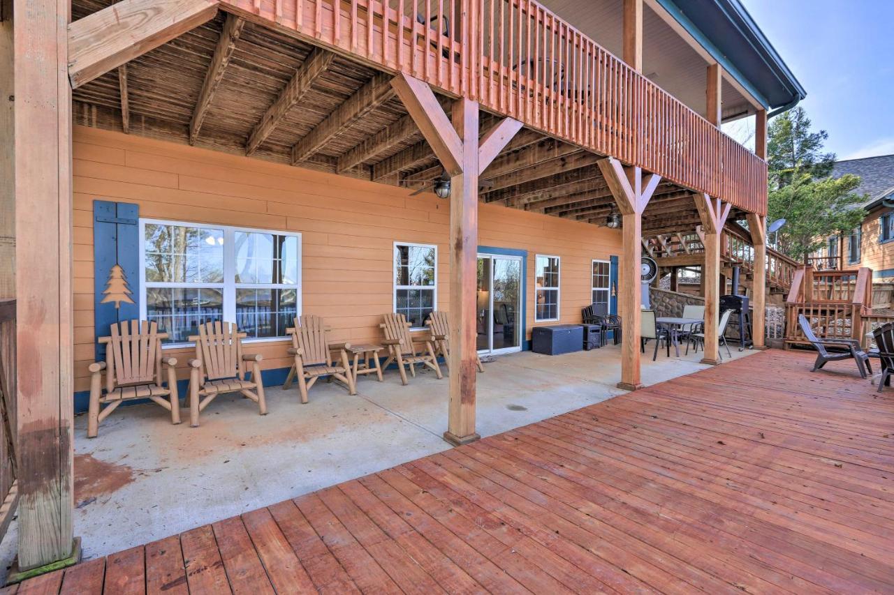 Lakefront Sparta Cottage With Decks And Boat Dock Exteriör bild