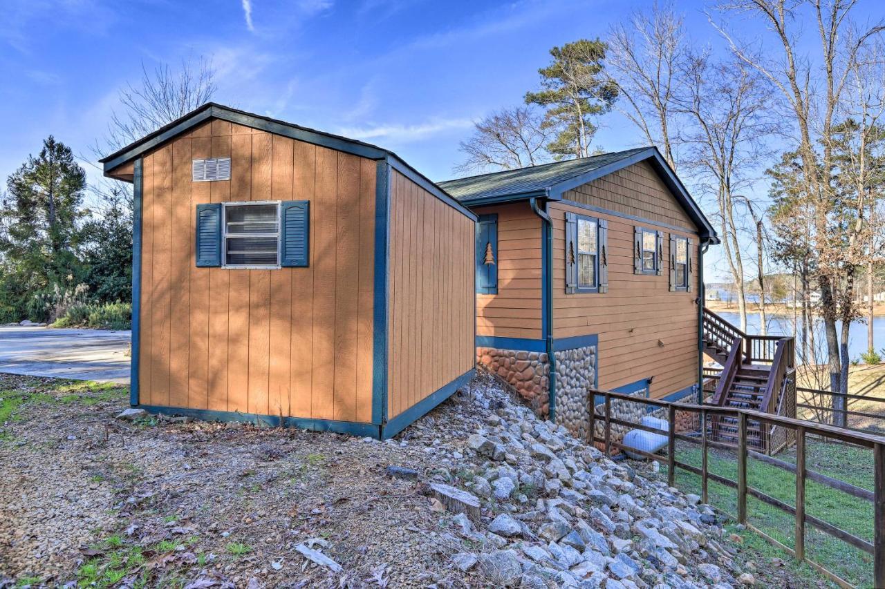 Lakefront Sparta Cottage With Decks And Boat Dock Exteriör bild